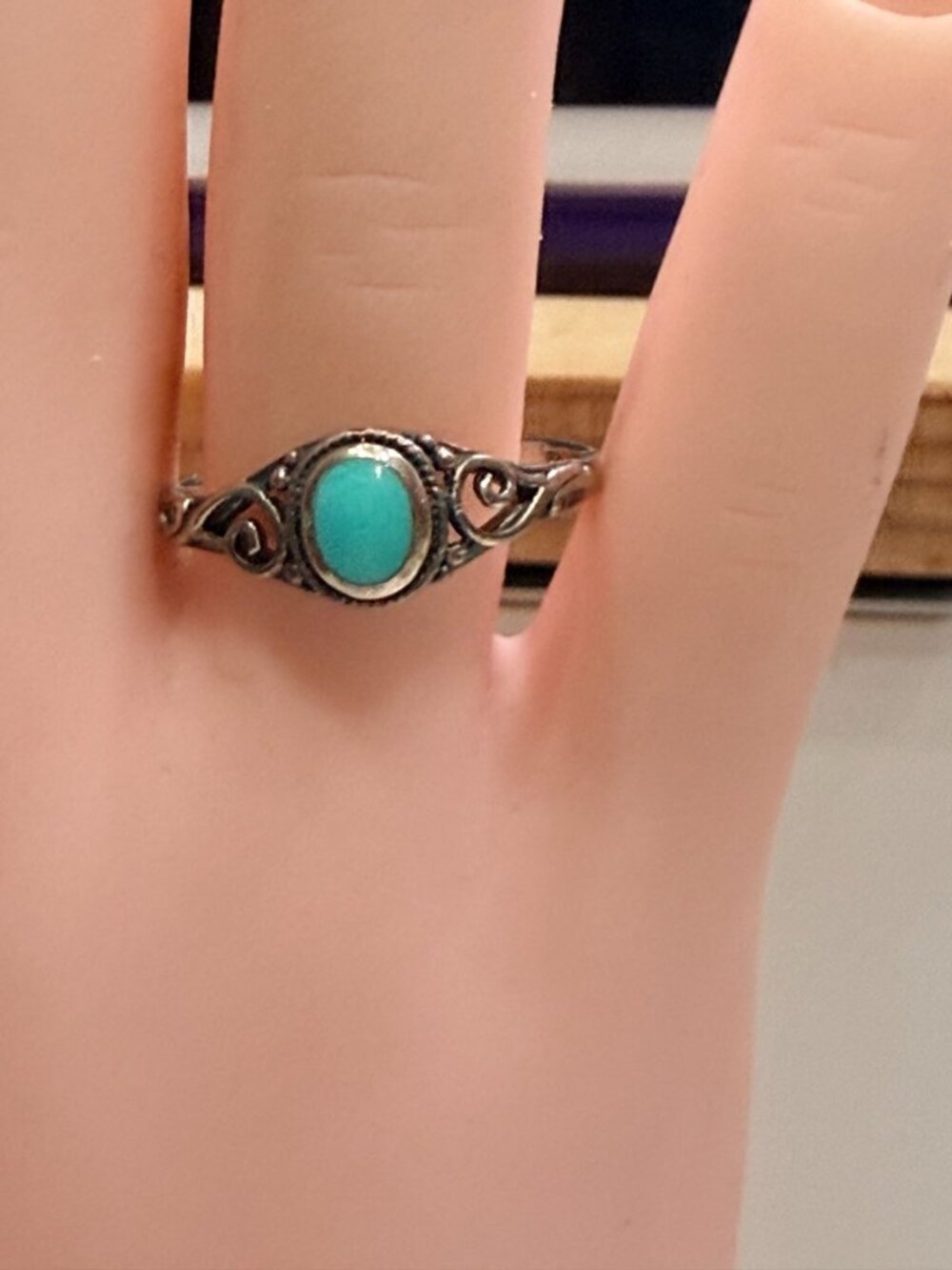 925 Sterling Silver faux turquiose ring Jewelry Size 8 1.7G